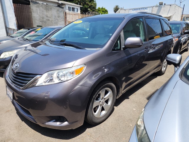 2011 Toyota Sienna