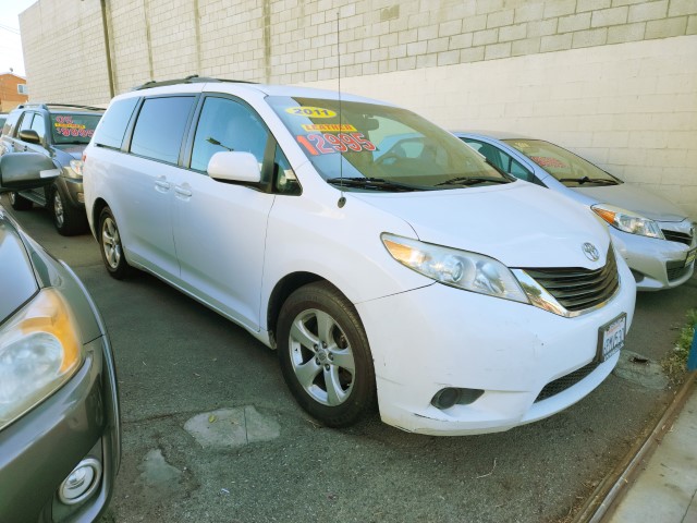 2011 Toyota Sienna